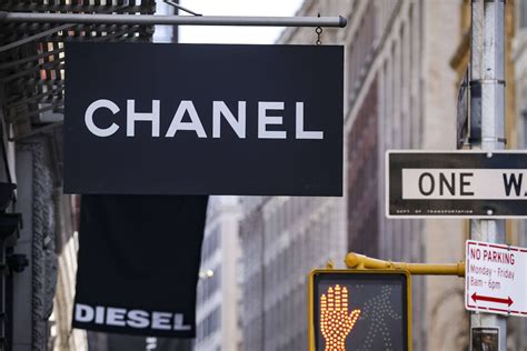 a qui appartient la marque chanel|chanel sas.